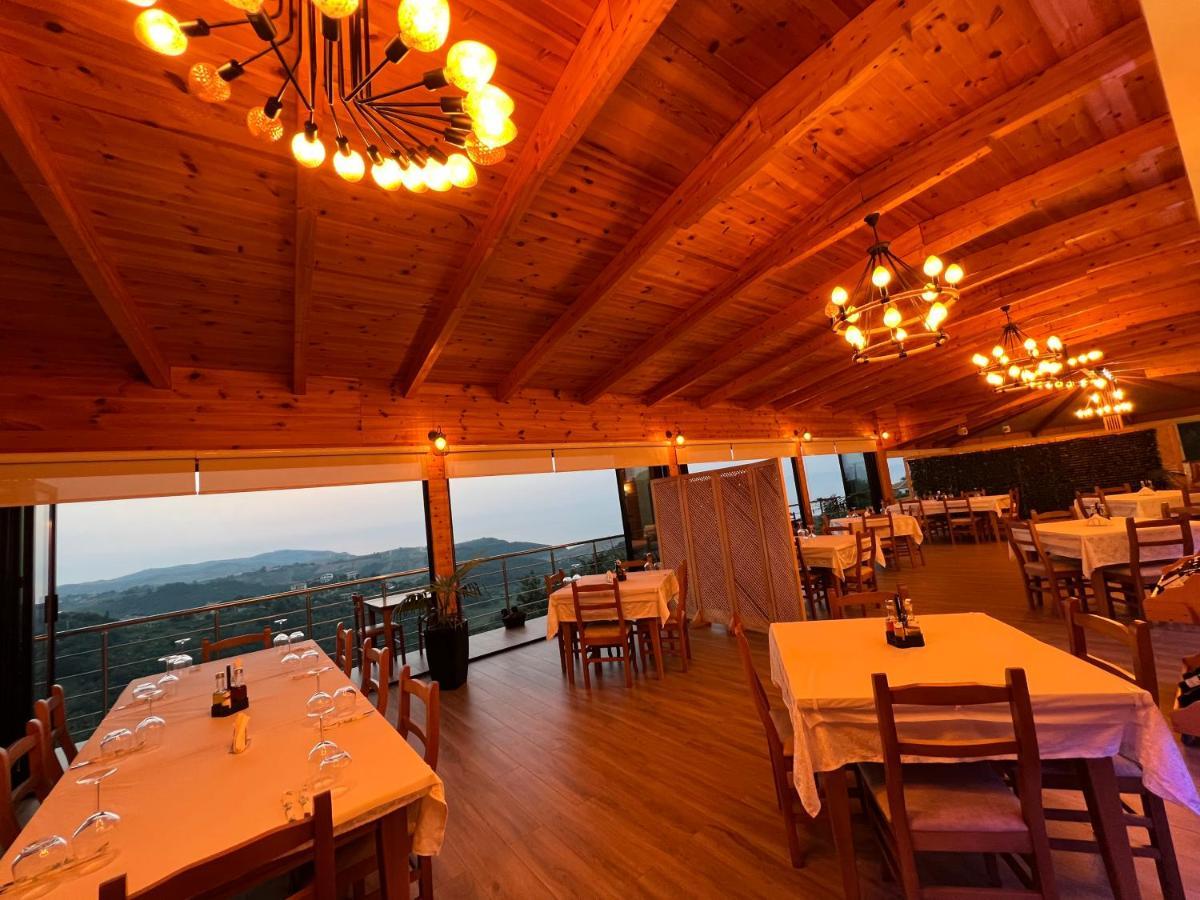 Restorant Hotel Xheni Draç Eksteriør bilde